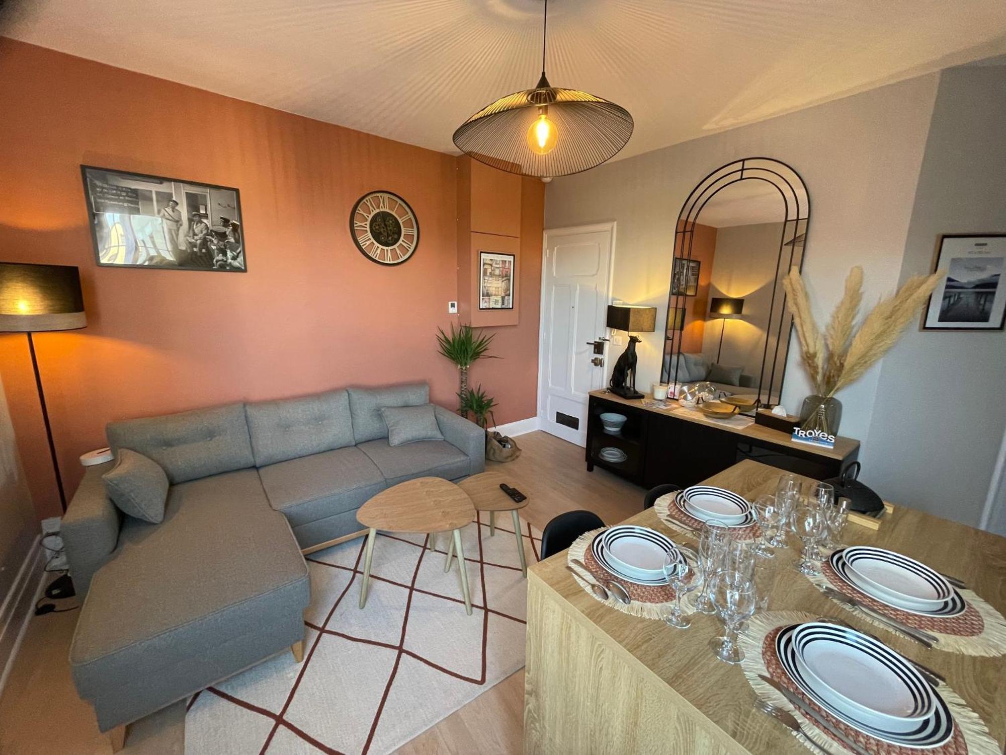 Le Treize Au Coeur Du Bouchon Appartement Troyes Buitenkant foto
