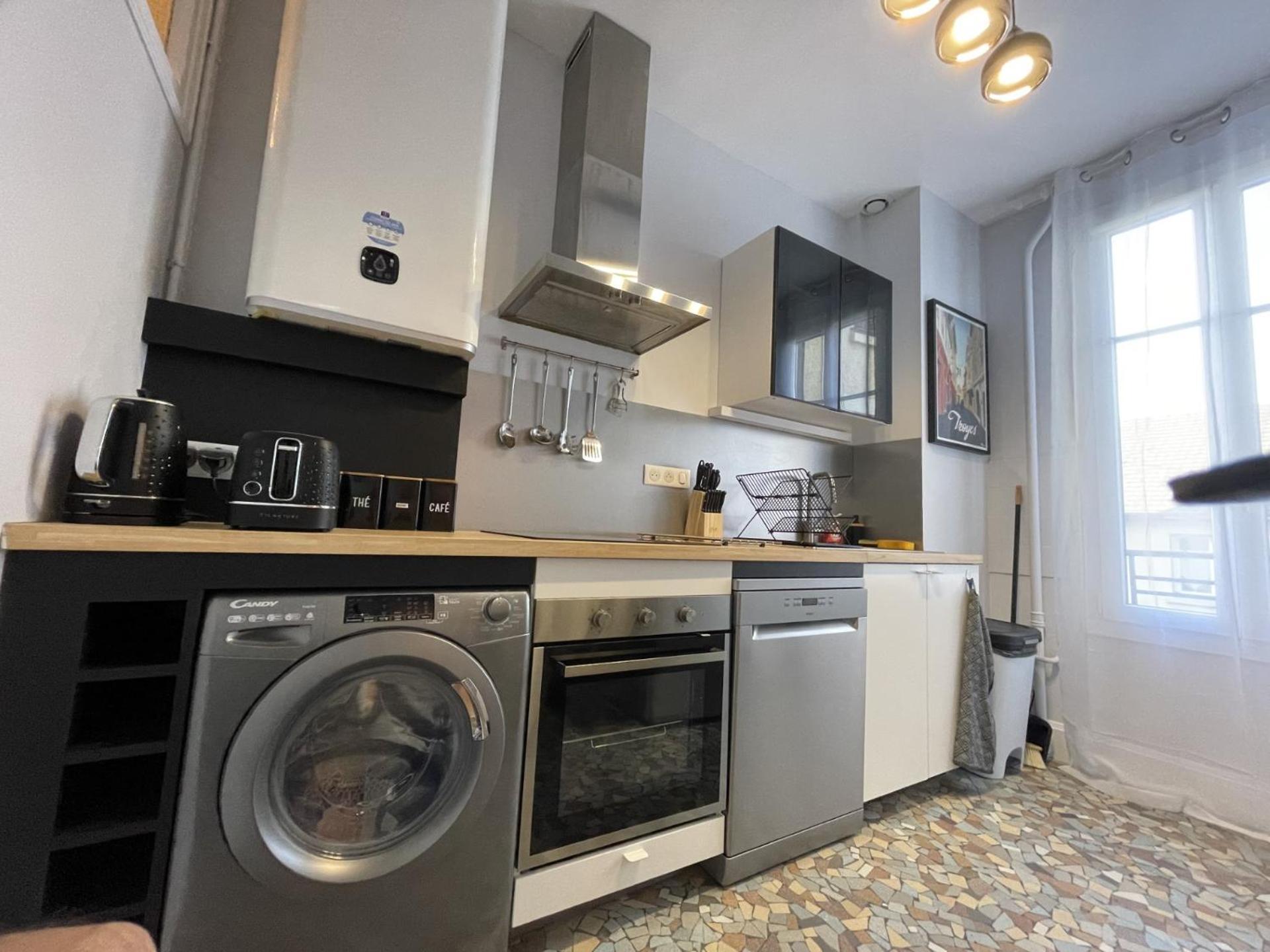 Le Treize Au Coeur Du Bouchon Appartement Troyes Buitenkant foto